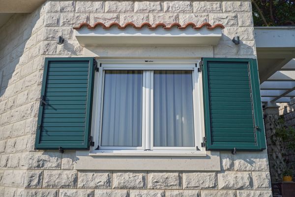 Shutter Reattachment Service